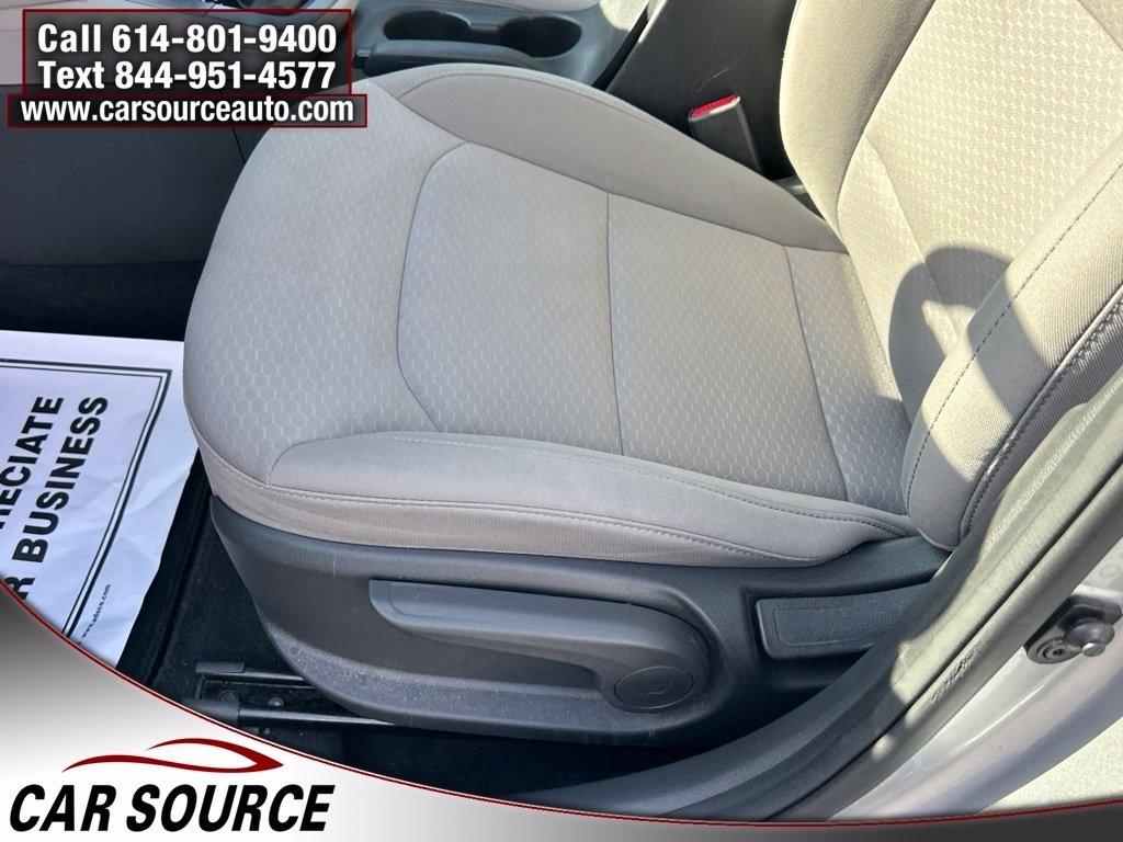 Hyundai Elantra  2020