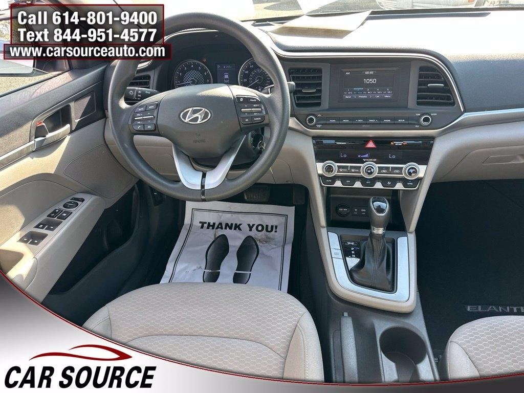 Hyundai Elantra  2020