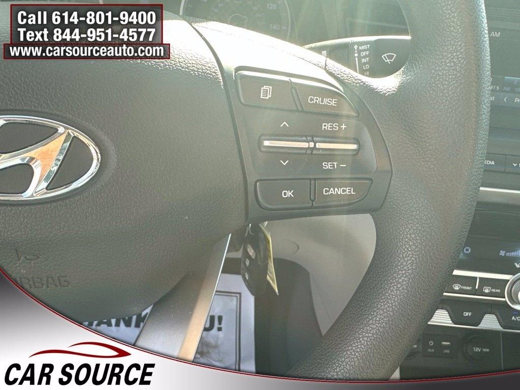 Hyundai Elantra  2020