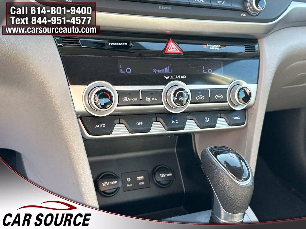 Hyundai Elantra  2020