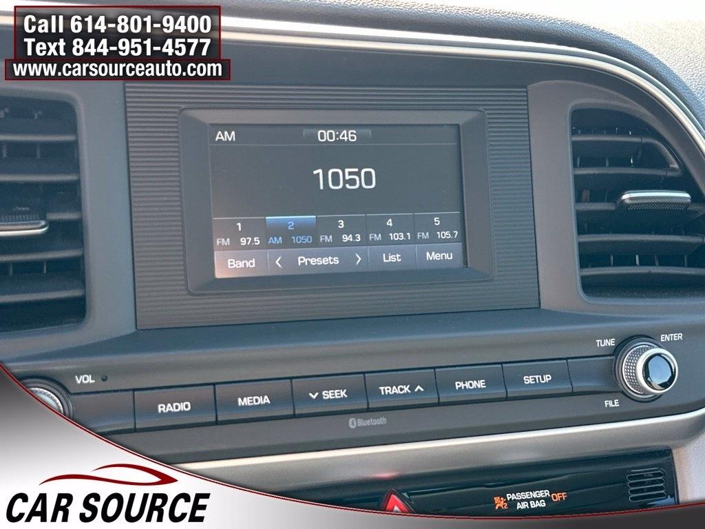 Hyundai Elantra  2020