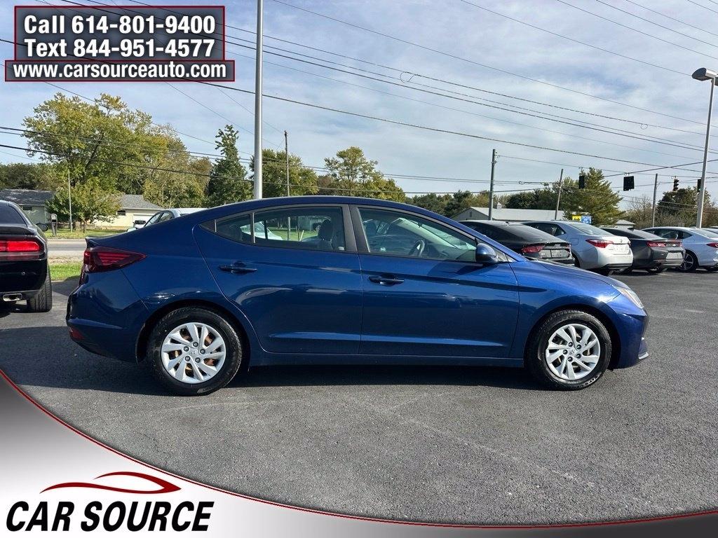 Hyundai Elantra  2020