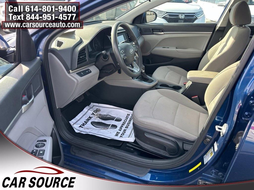 Hyundai Elantra  2020