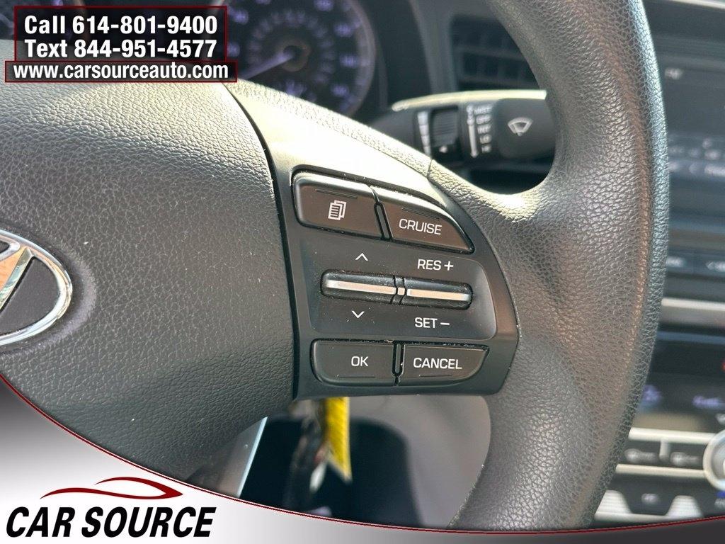 Hyundai Elantra  2020