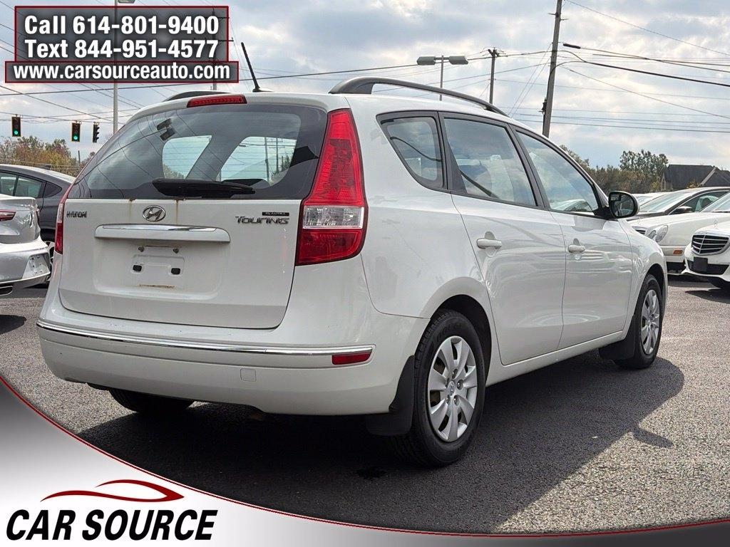 Hyundai Elantra Touring  2010