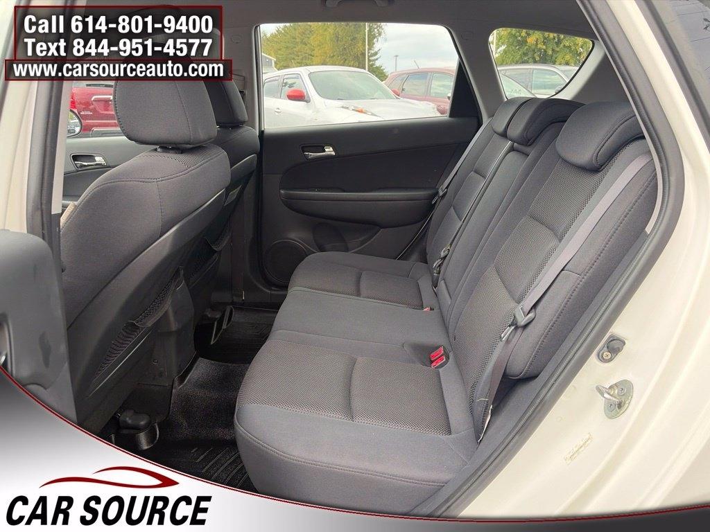 Hyundai Elantra Touring  2010