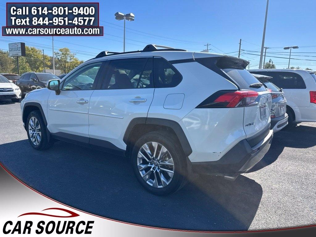 Toyota RAV4  2021