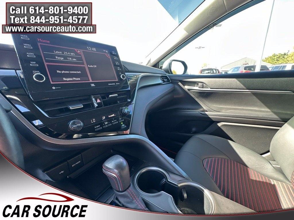 Toyota Camry  2024