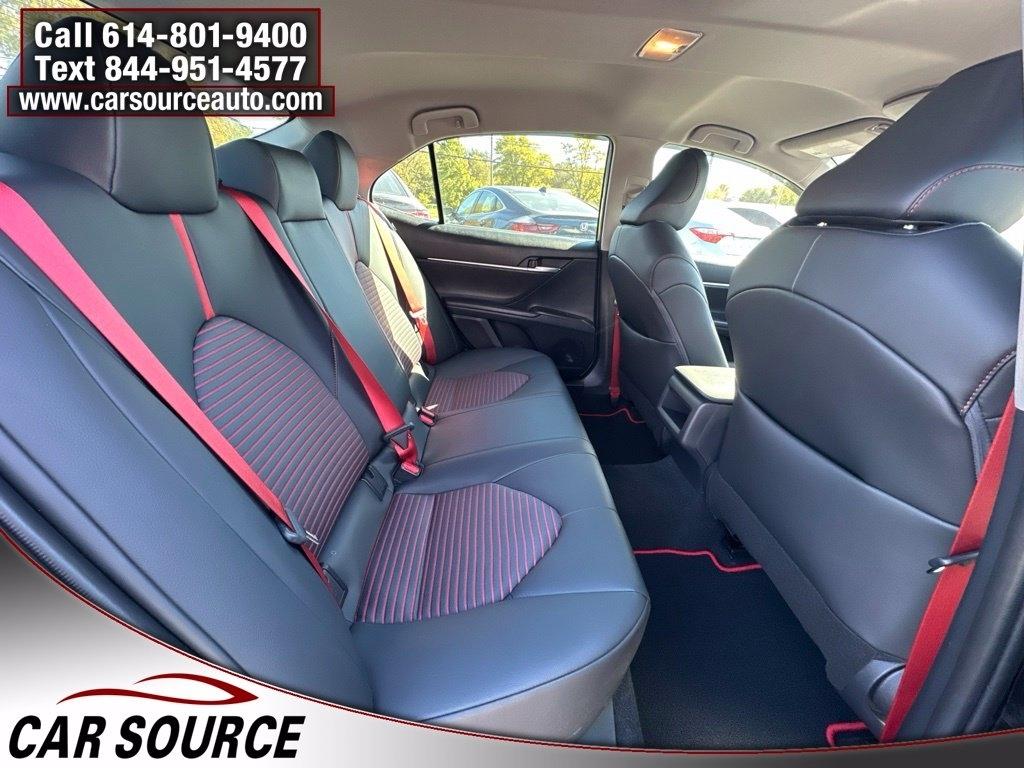 Toyota Camry  2024