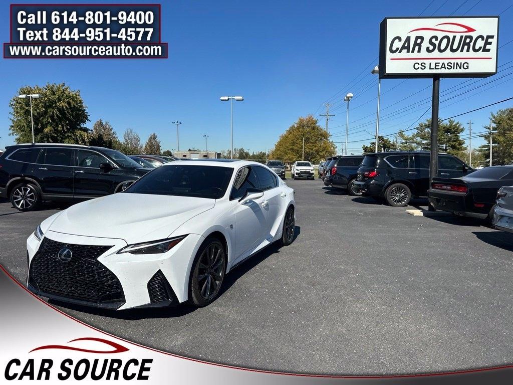Lexus IS  2021