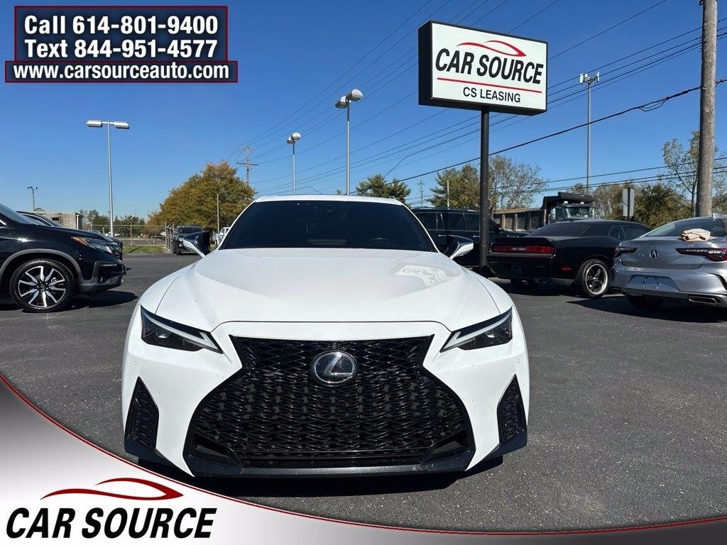 Lexus IS  2021
