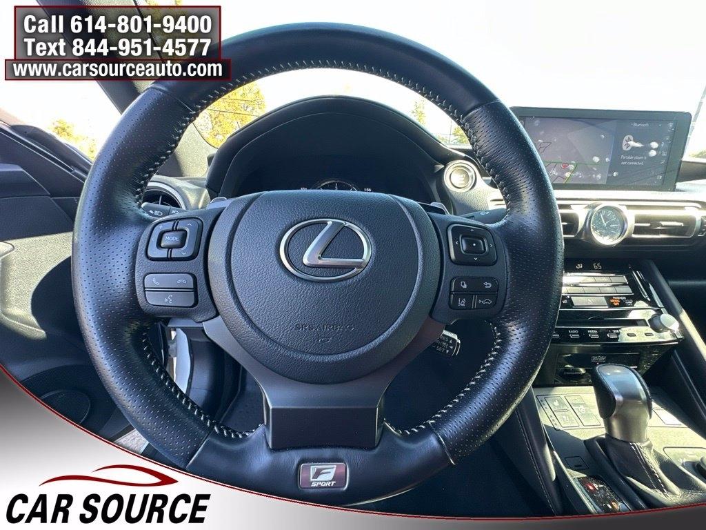 Lexus IS  2021