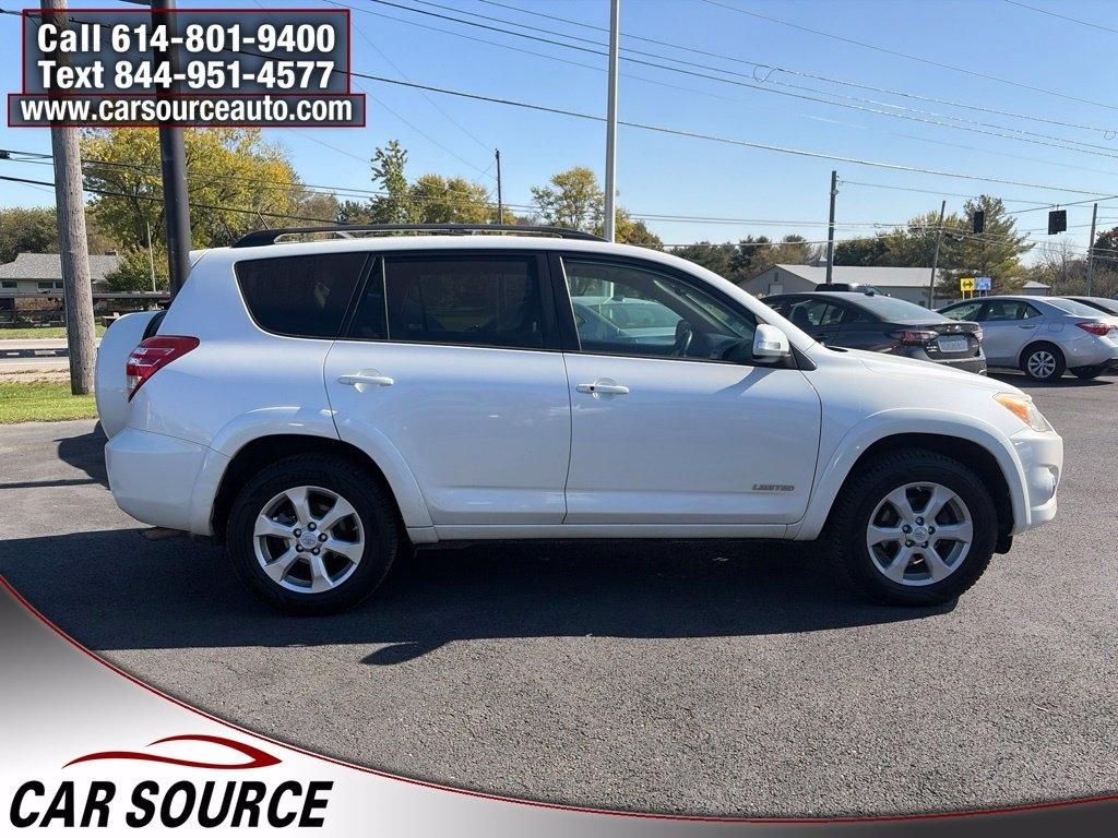 Toyota RAV4  2012
