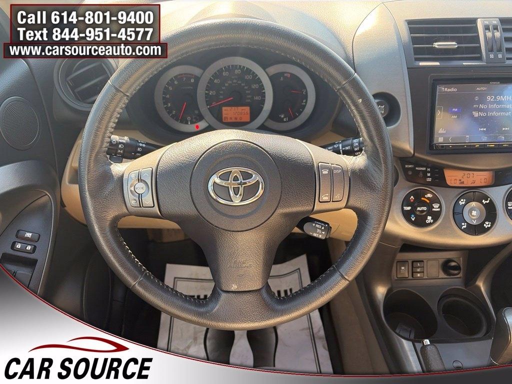 Toyota RAV4  2012
