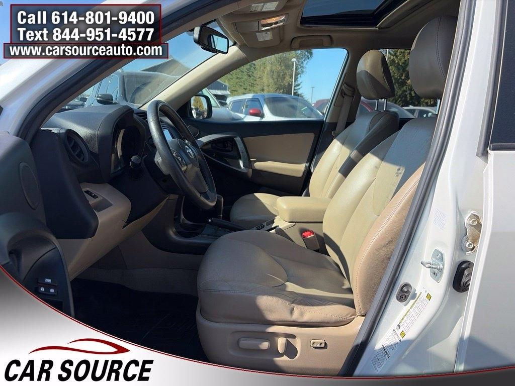 Toyota RAV4  2012