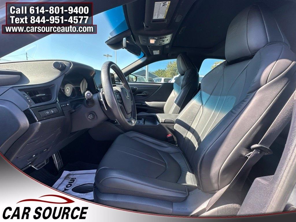 Lexus ES  2024