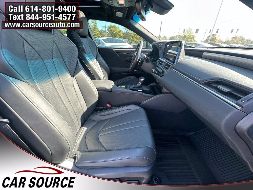 Lexus ES  2024