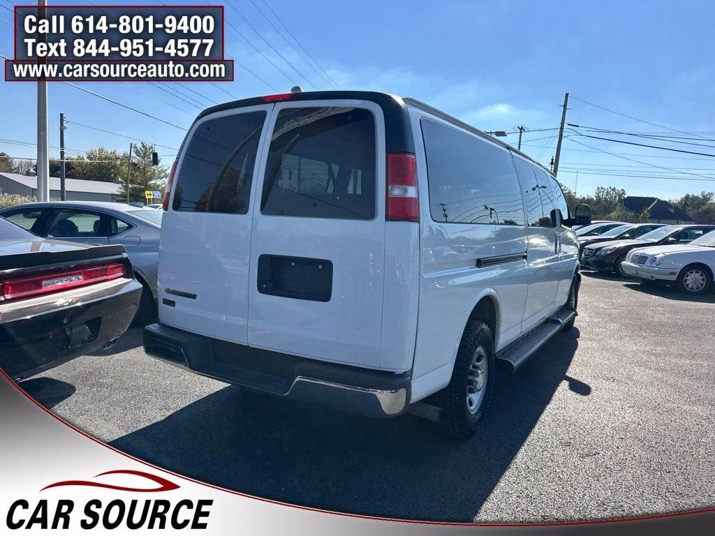 Chevrolet Express Passenger  2019
