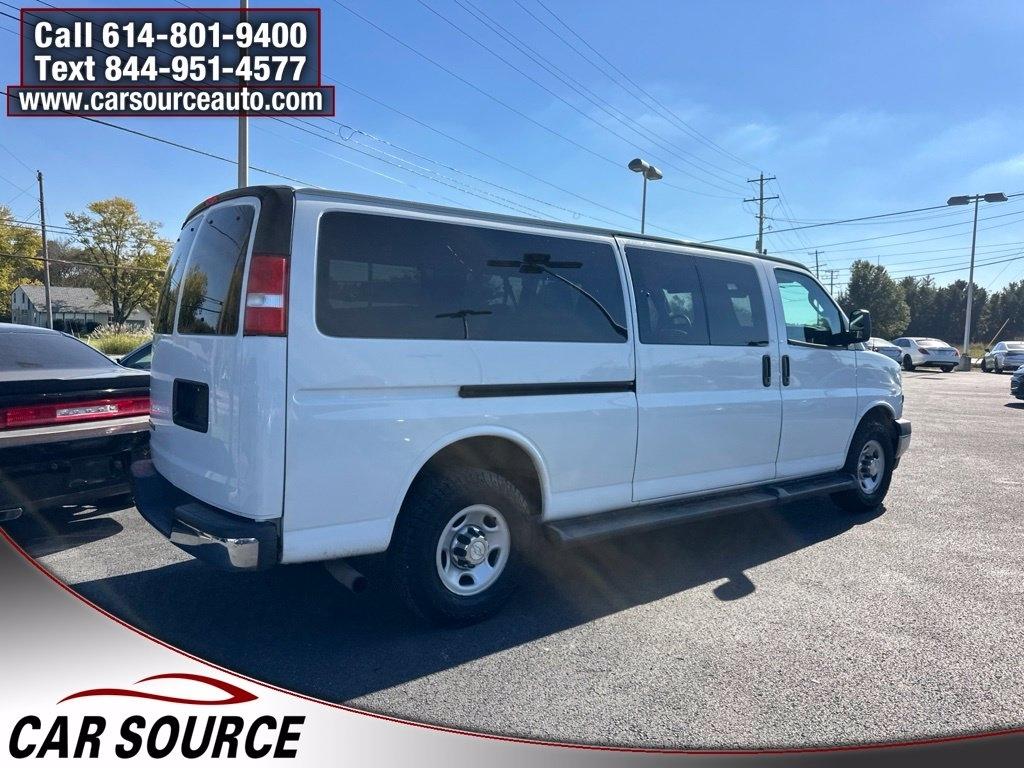 Chevrolet Express Passenger  2019