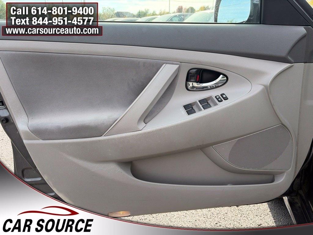 Toyota Camry  2011
