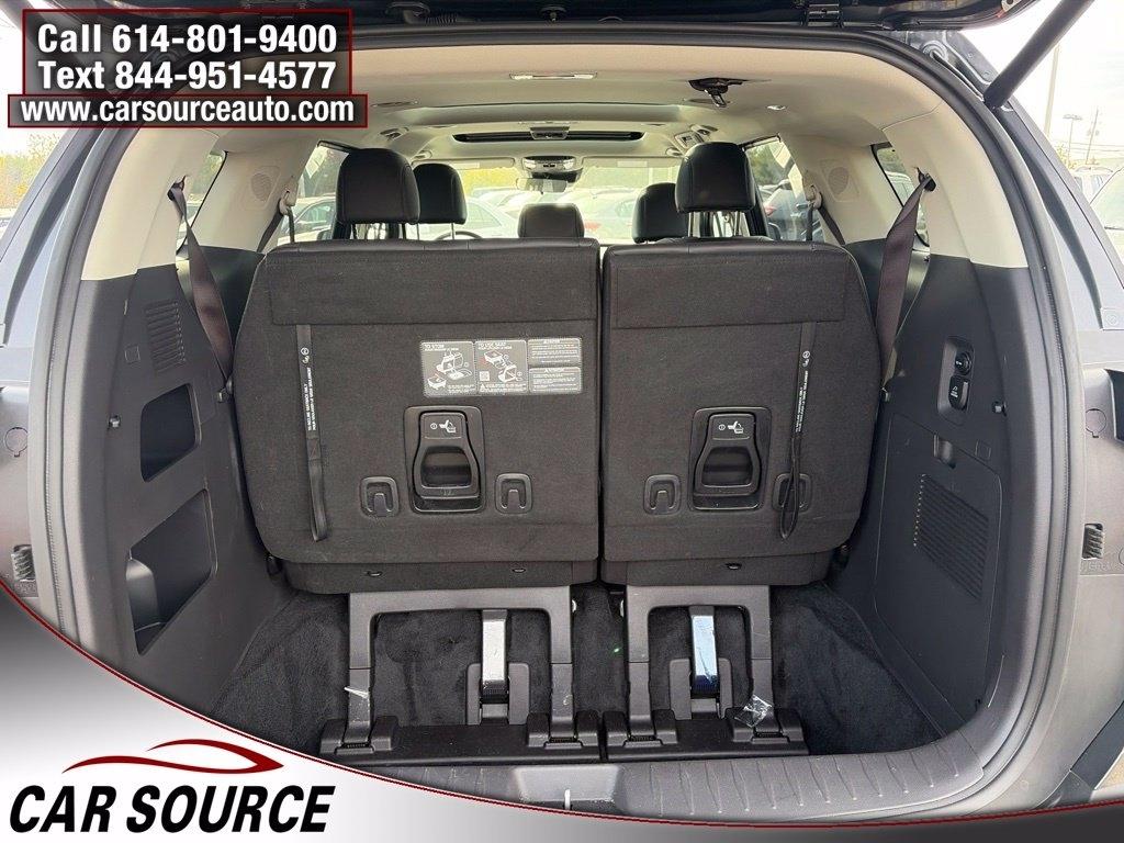 Kia Carnival Hybrid  2026