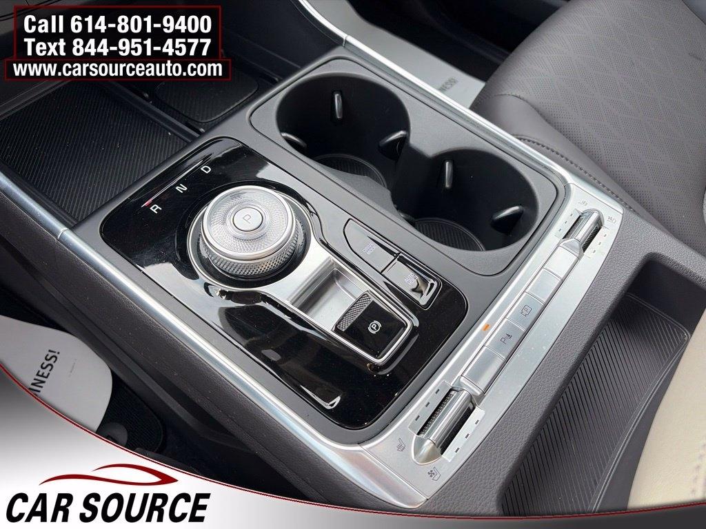 Kia Carnival Hybrid  2026