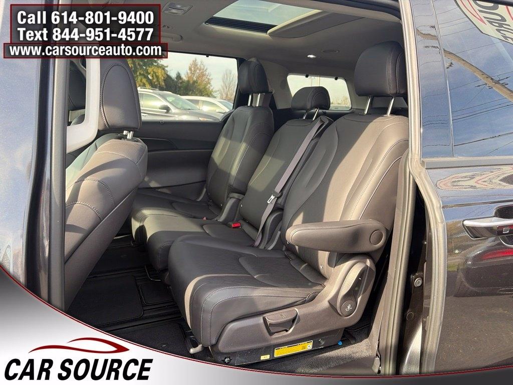 Kia Carnival Hybrid  2026