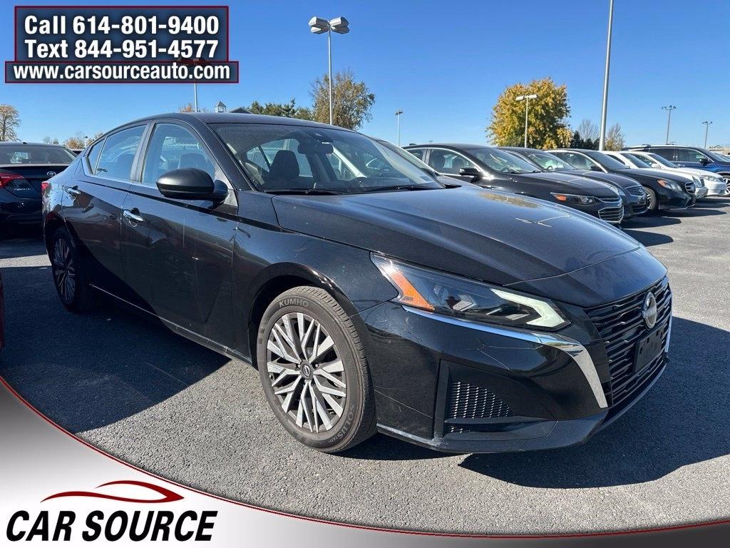 Nissan Altima  2025