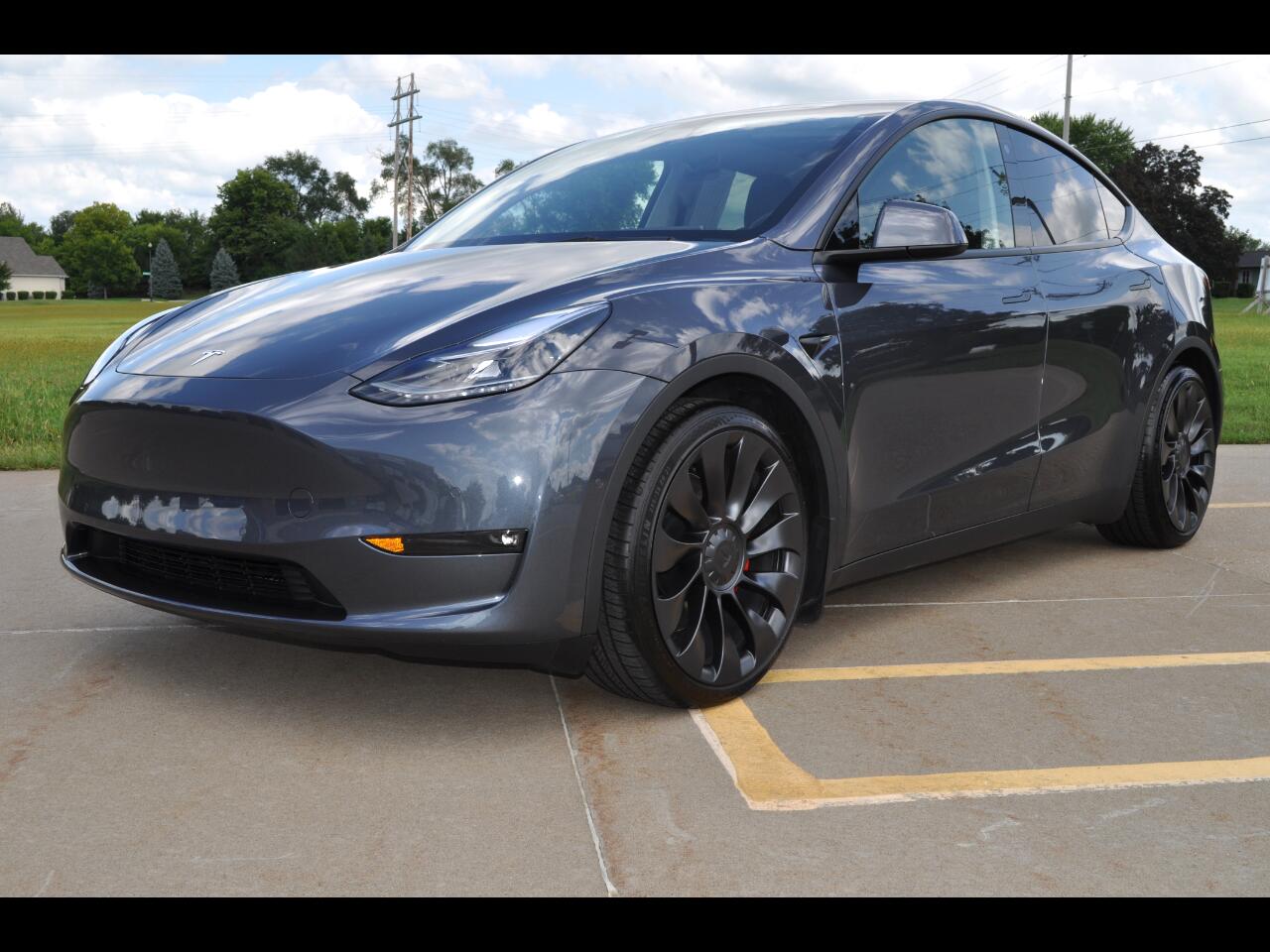 2022 Tesla Model Y Performance AWD