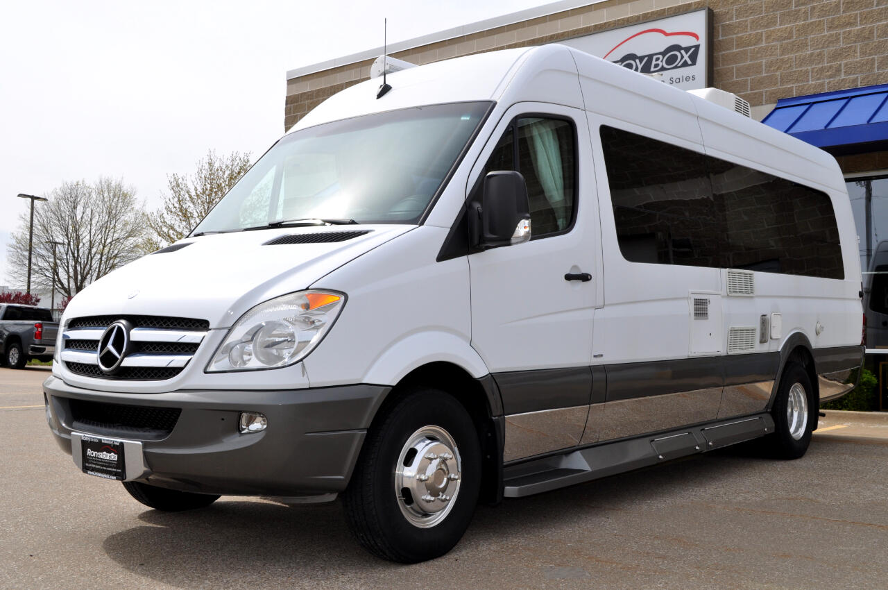 2012 Mercedes-Benz Sprinter Chassis-Cabs 2WD Reg Cab 144" WB