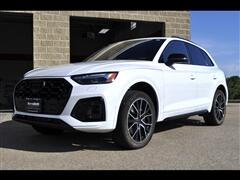 2024 Audi SQ5  2024 Audi SQ5