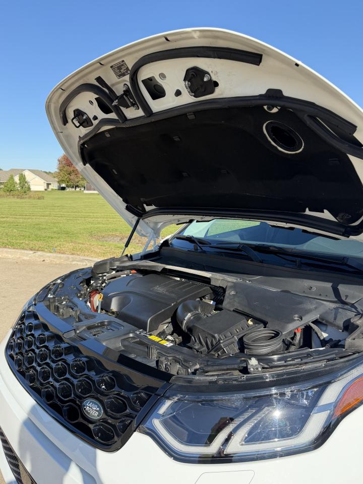 Land Rover Discovery Sport photo 10