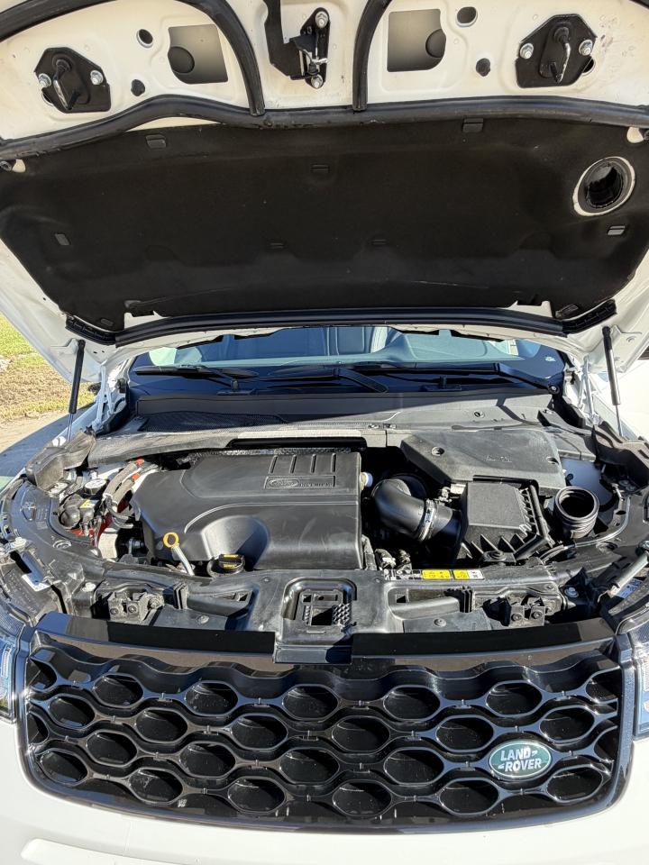 Land Rover Discovery Sport photo 11