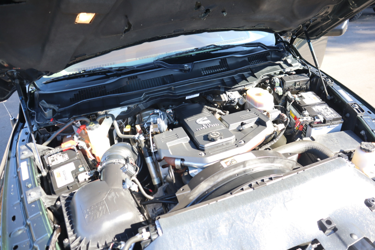 RAM 2500 Longhorn 4x4 Crew Cab 6'4" Box 2017