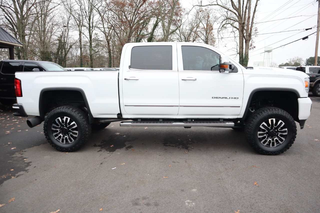 2019 Gmc Sierra HD Denali photo 4