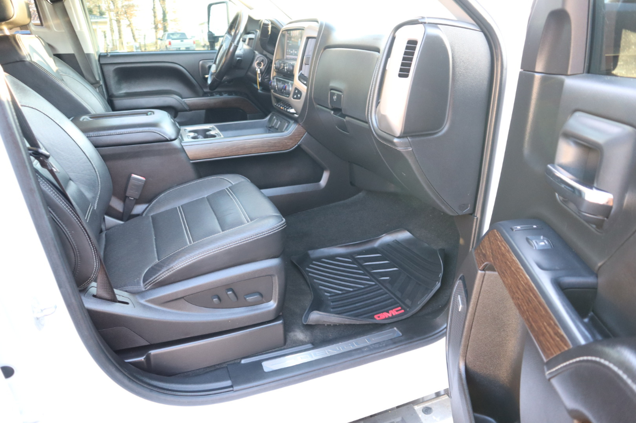 GMC Sierra 3500HD 4WD Crew Cab 167.7" Denali 2018