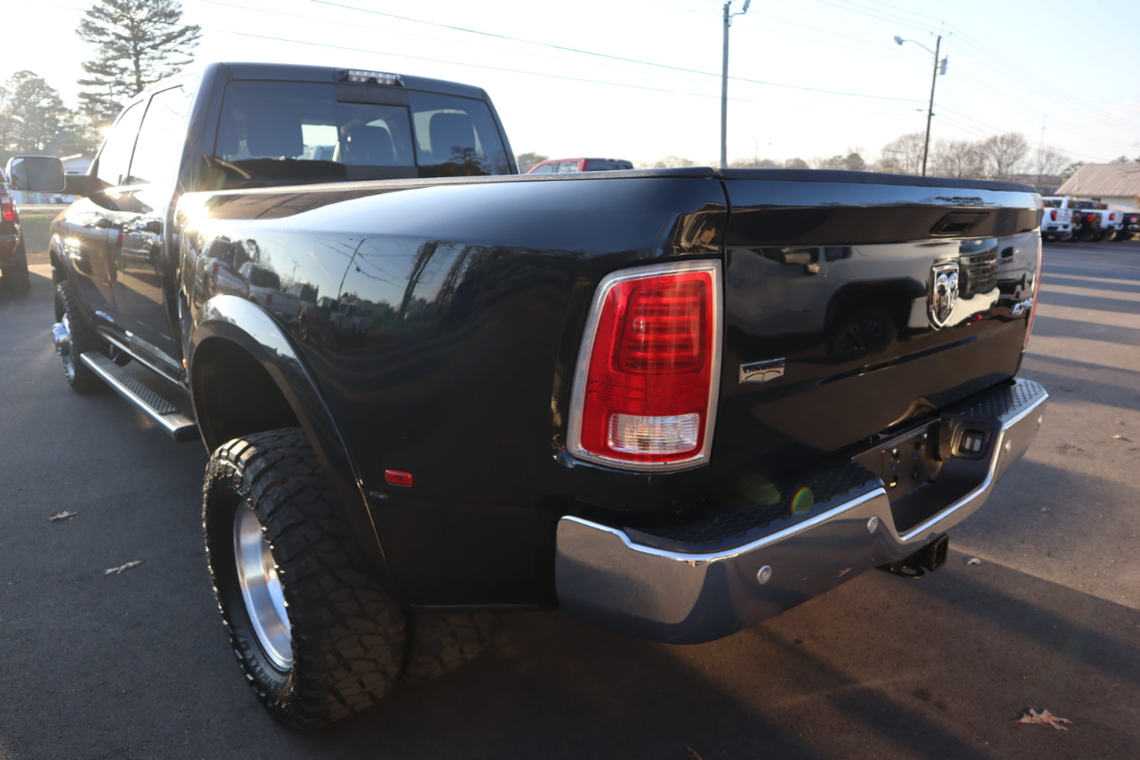 RAM 3500 Laramie 4x4 Crew Cab 8' Box 2017