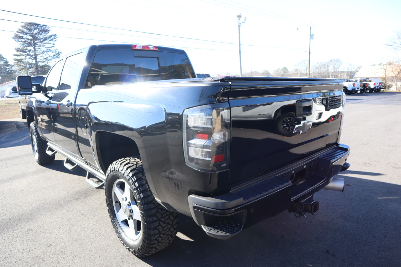 Chevrolet Silverado 2500HD 4WD Crew Cab 153.7" LTZ 2017