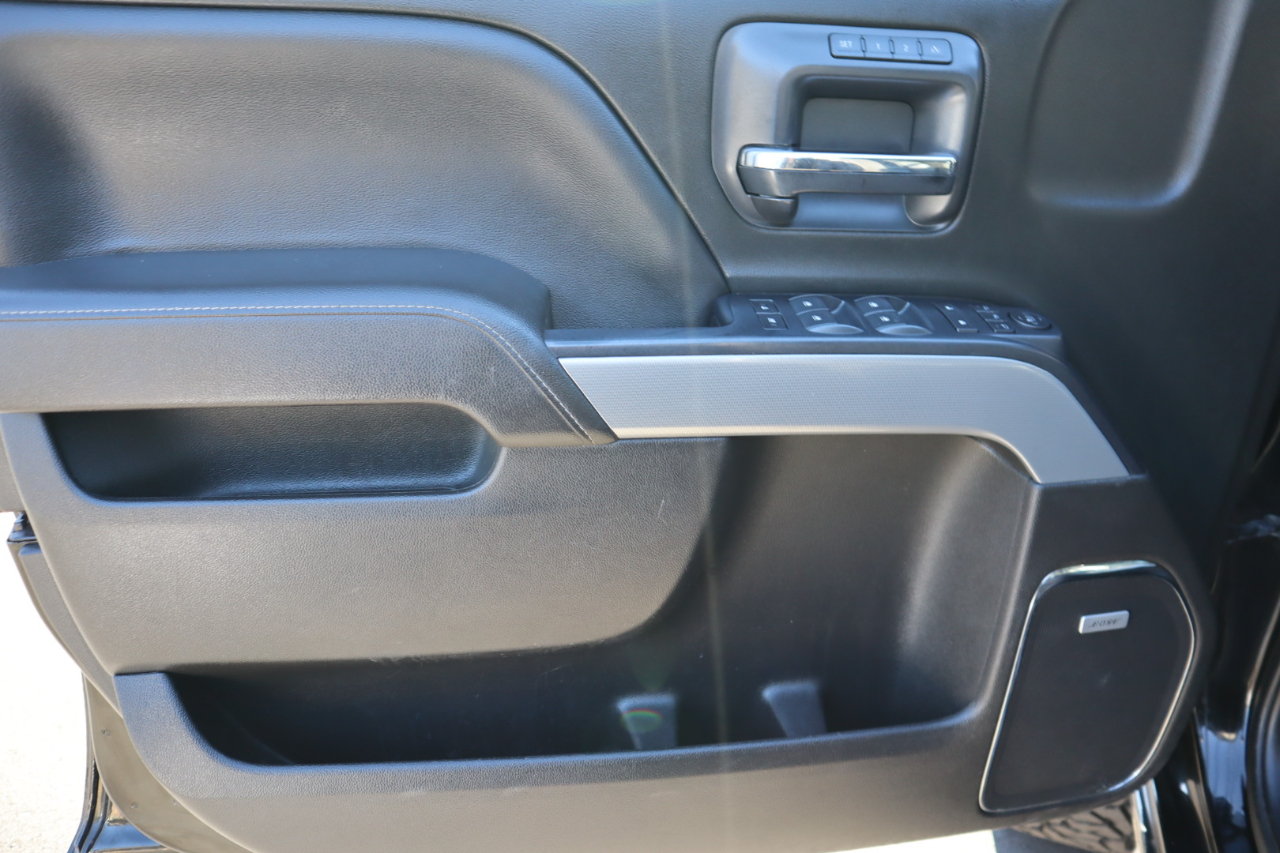 Chevrolet Silverado 2500HD 4WD Crew Cab 153.7" LTZ 2017