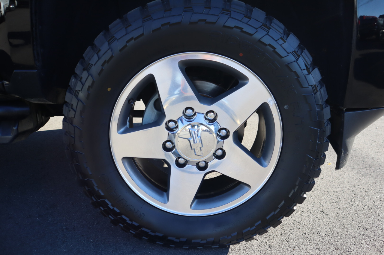 Chevrolet Silverado 2500HD 4WD Crew Cab 153.7" LTZ 2017