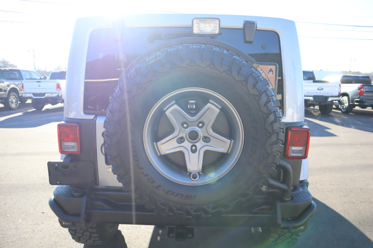 Jeep Wrangler Unlimited 4WD 4dr Rubicon 2016