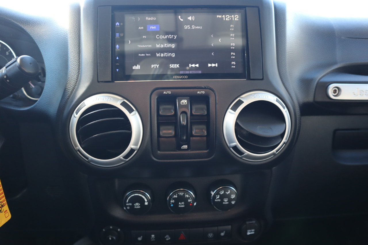 Jeep Wrangler Unlimited 4WD 4dr Rubicon 2016