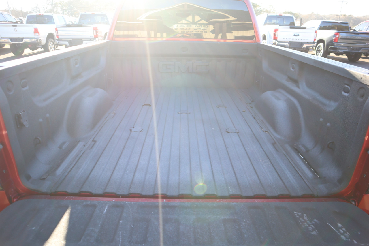 GMC Sierra 2500HD 4WD Crew Cab 153.7" SLT 2018