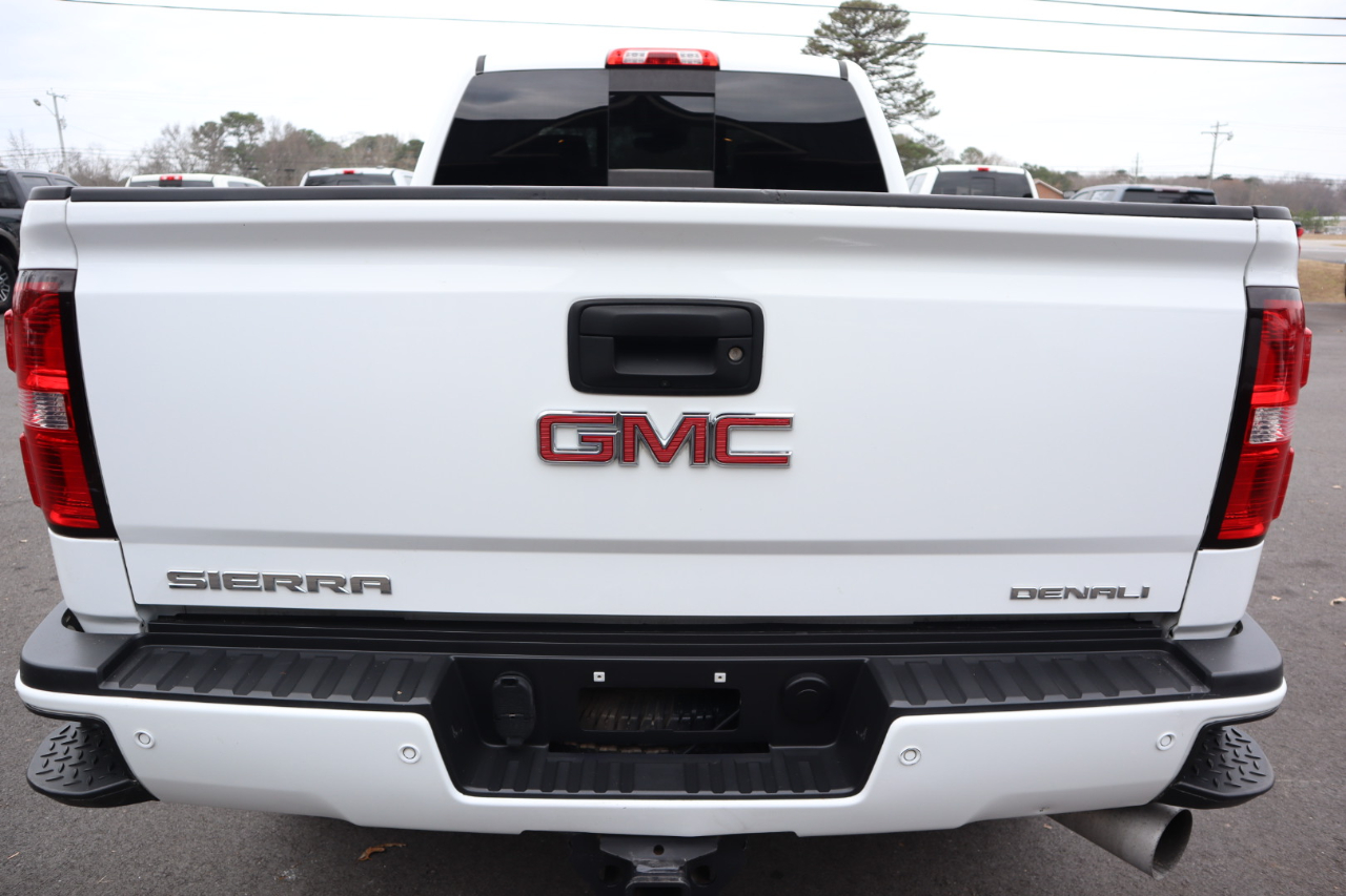 GMC Sierra 2500HD 4WD Crew Cab 153.7" Denali 2016