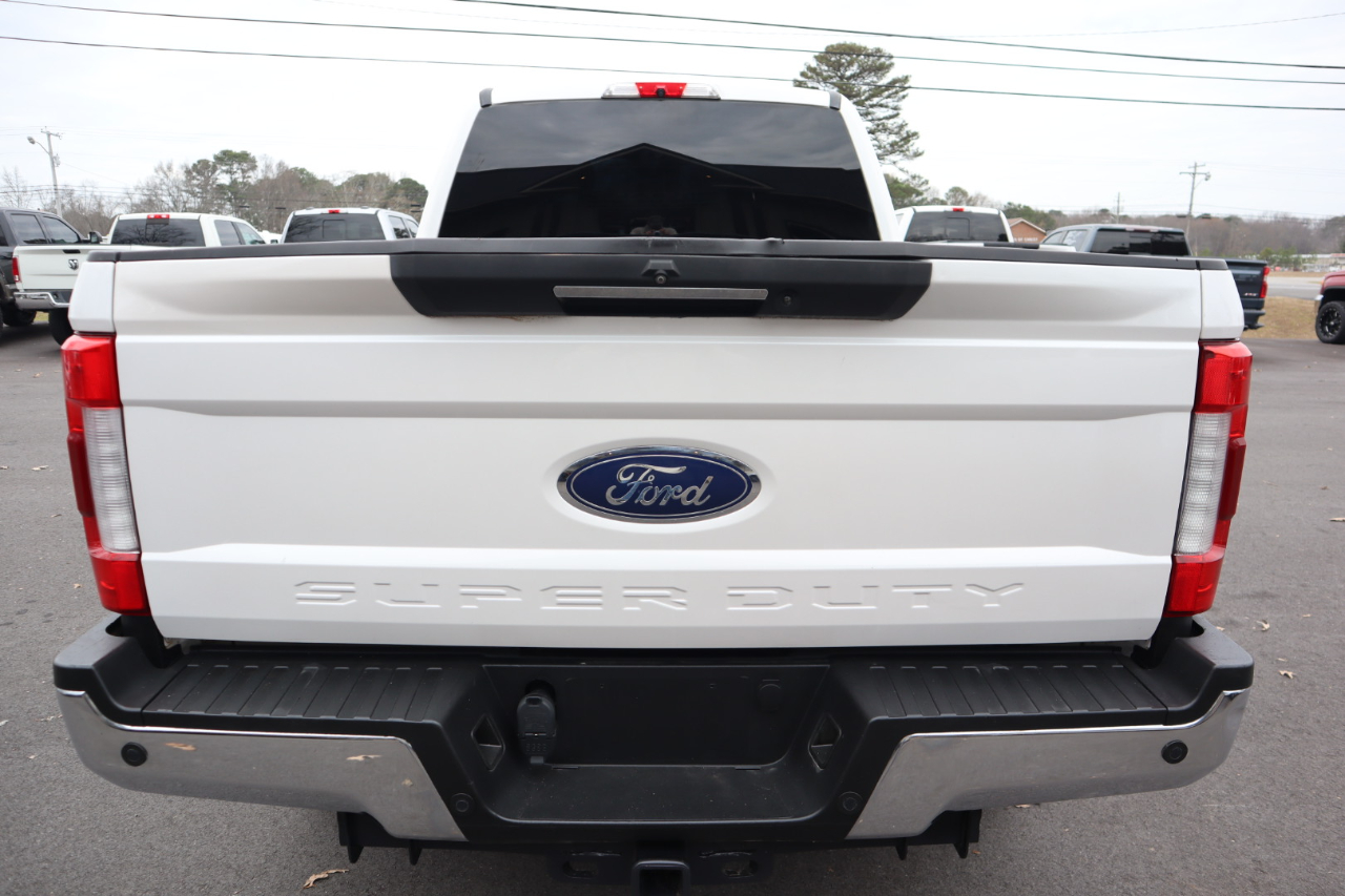 Ford Super Duty F-250 SRW Lariat 4WD Crew Cab 6.75' Box 2017