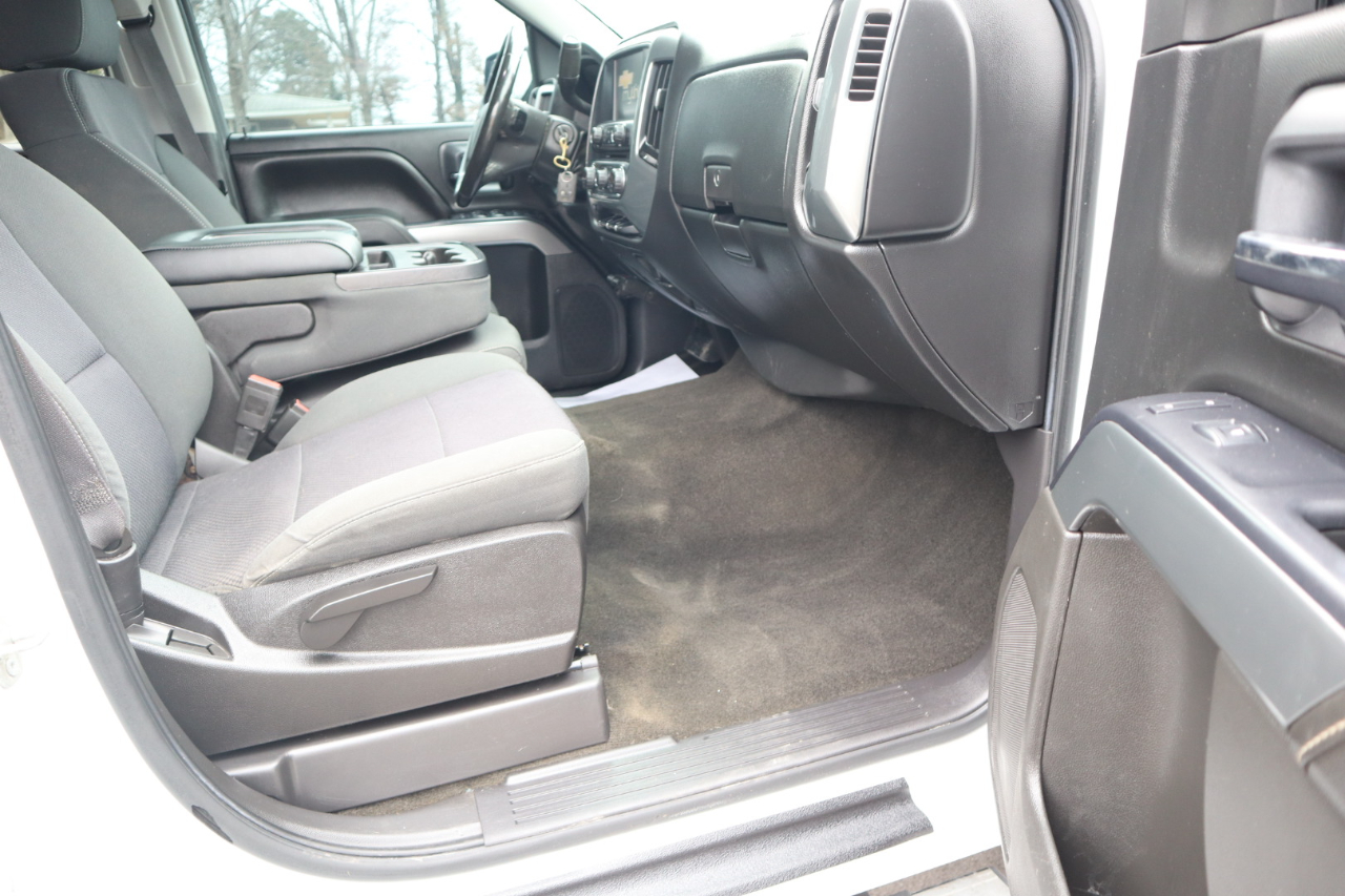 Chevrolet Silverado 1500 4WD Crew Cab 143.5" LT w/1LT 2015