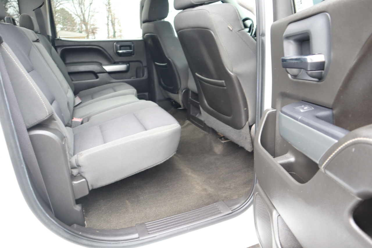 Chevrolet Silverado 1500 4WD Crew Cab 143.5" LT w/1LT 2015