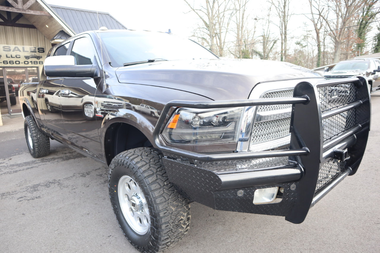 RAM 2500 4WD Mega Cab 160.5" Longhorn 2016
