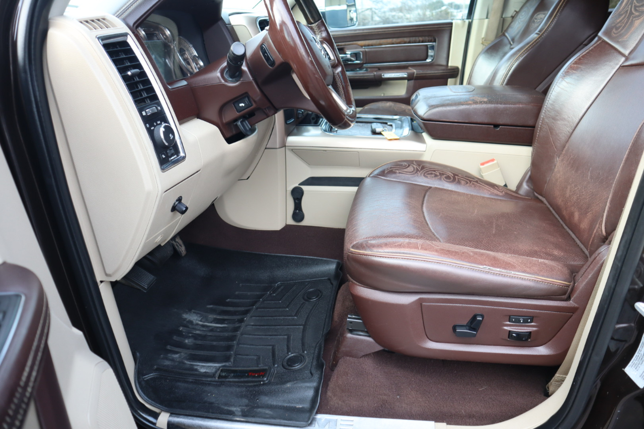 RAM 2500 4WD Mega Cab 160.5" Longhorn 2016