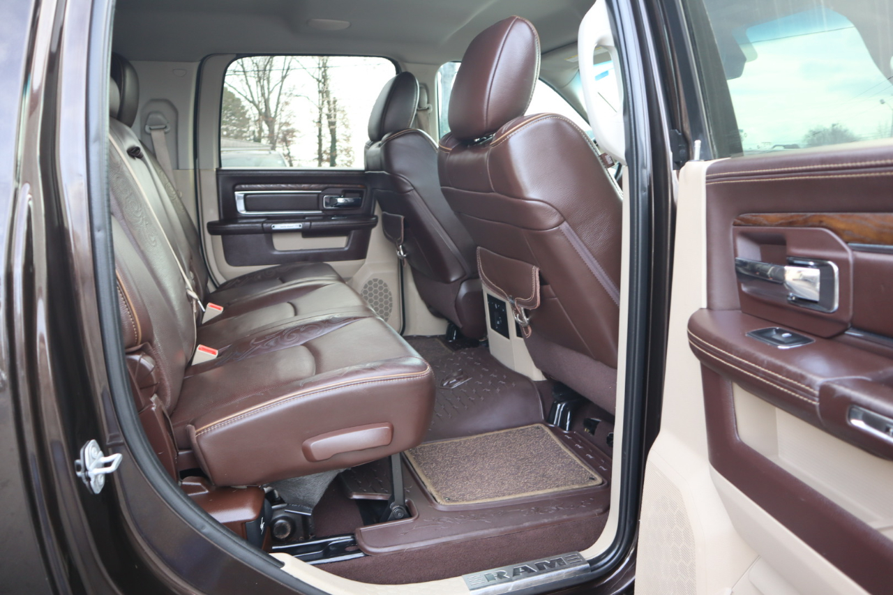 RAM 2500 4WD Mega Cab 160.5" Longhorn 2016